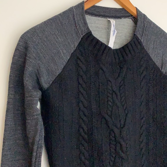 lululemon St. Moritz Cable Knit Sweater Merino Wool Black/Grey Sz6 - Picture 3 of 10